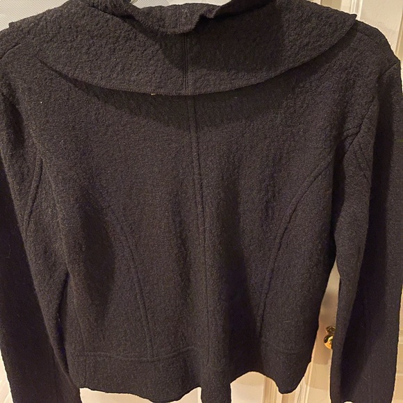 Beautiful Black Vintage Jacket - Picture 9 of 9